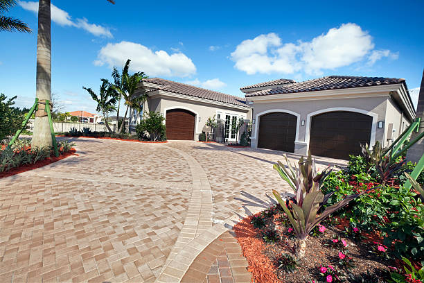 Best Interlocking Driveway Pavers  in Reese, MI